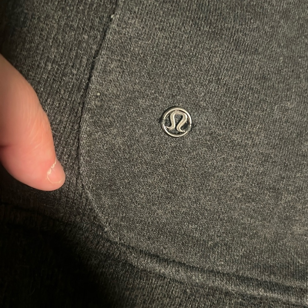 Lululemon jacket grey large - Picture 8 of 9